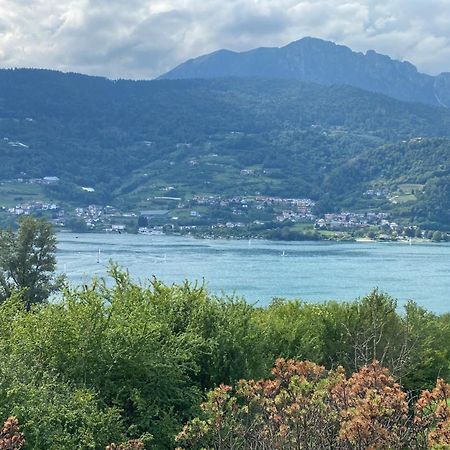 Lake Apartment Ischia Green Тенна Экстерьер фото