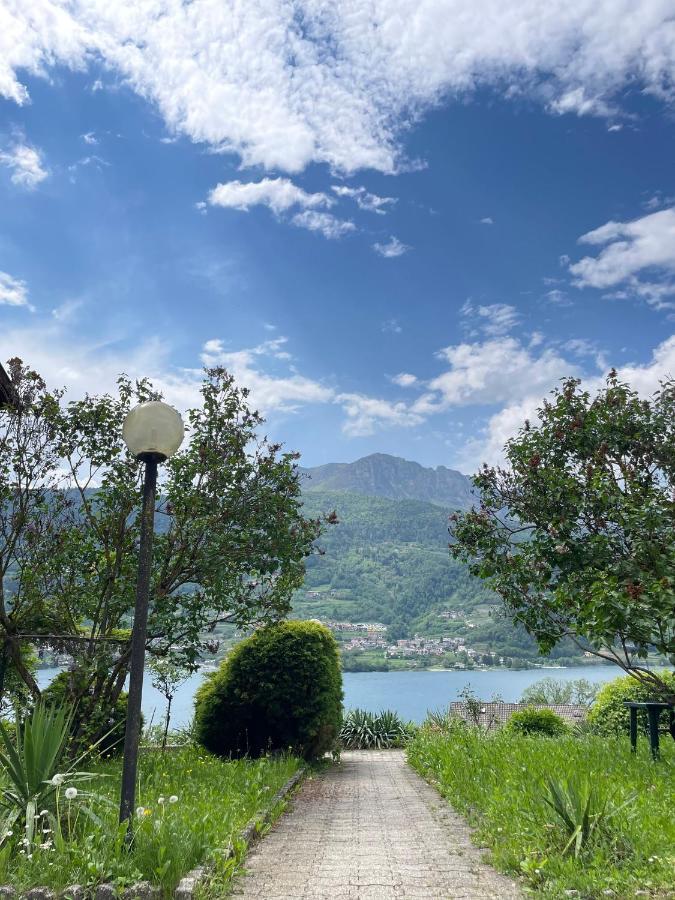 Lake Apartment Ischia Green Тенна Экстерьер фото