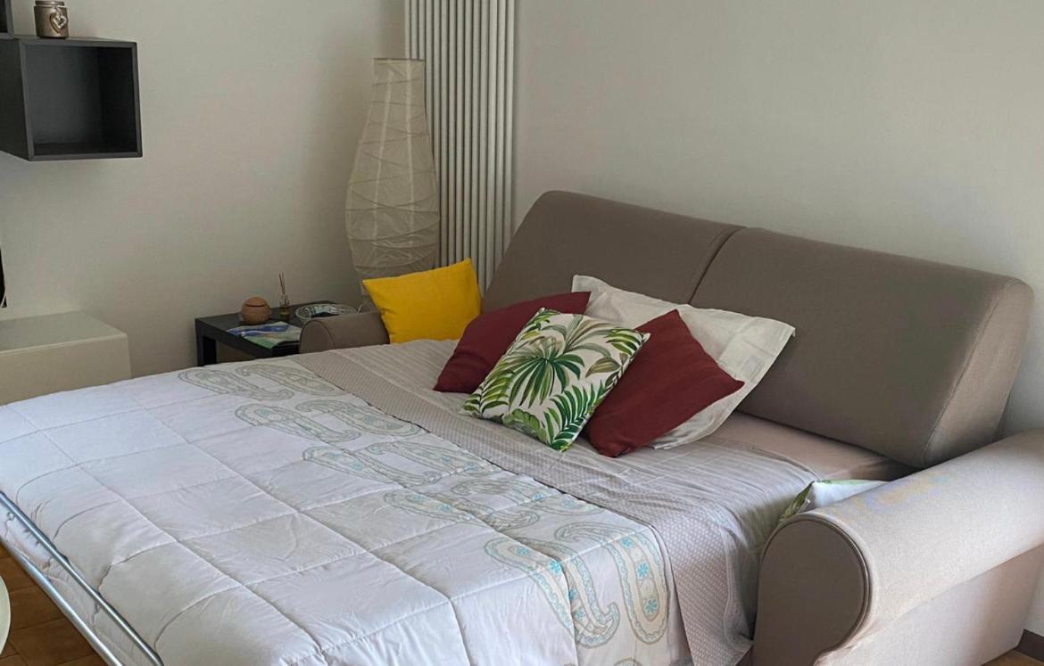 Lake Apartment Ischia Green Тенна Экстерьер фото