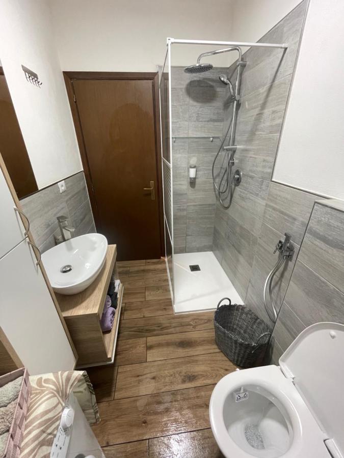 Lake Apartment Ischia Green Тенна Экстерьер фото